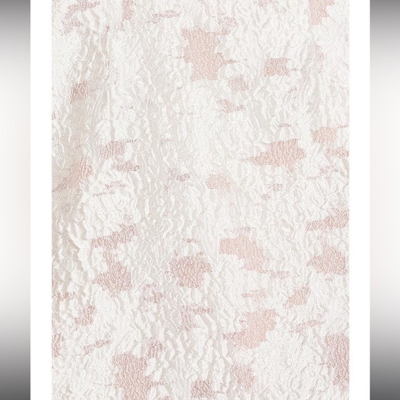 Elliatt April dress in ivory - Picture 6 of 7